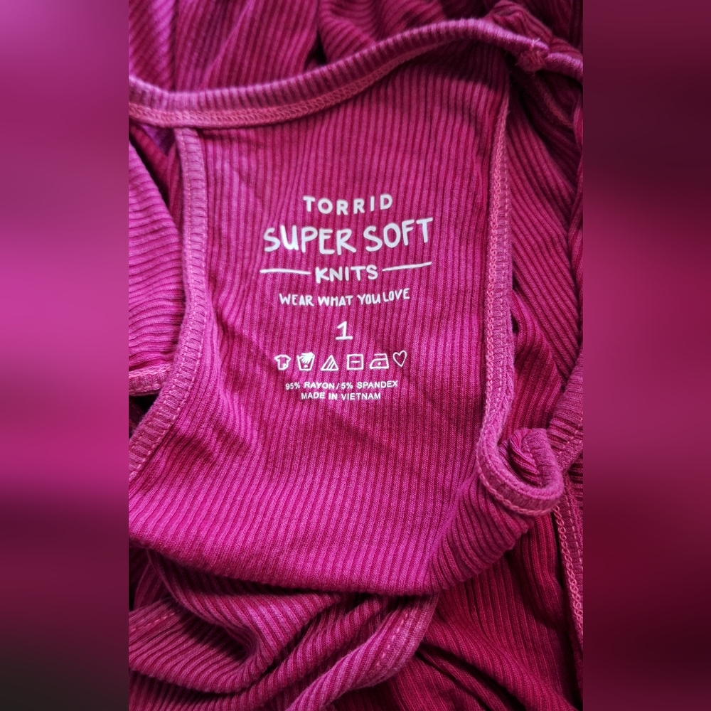 Torrid Keyhole Back Tank Top - Deep Pink - Picture 6 of 8